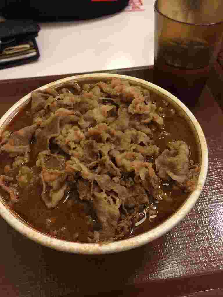 つゆたっぷりの牛丼