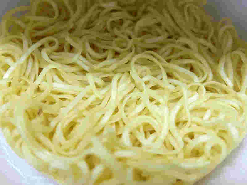 インスタントラーメンノンフライ麵