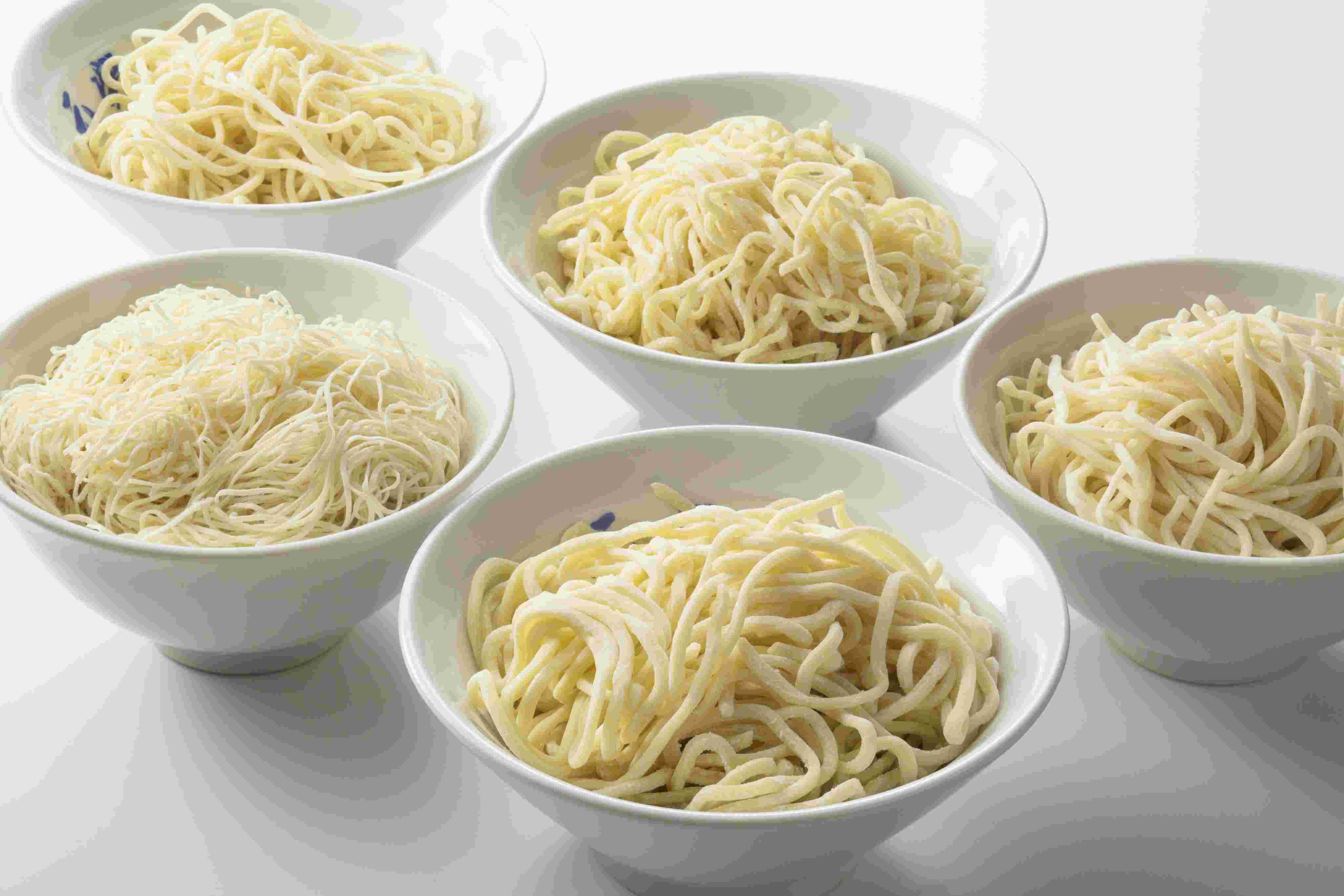 様々な種類の麺