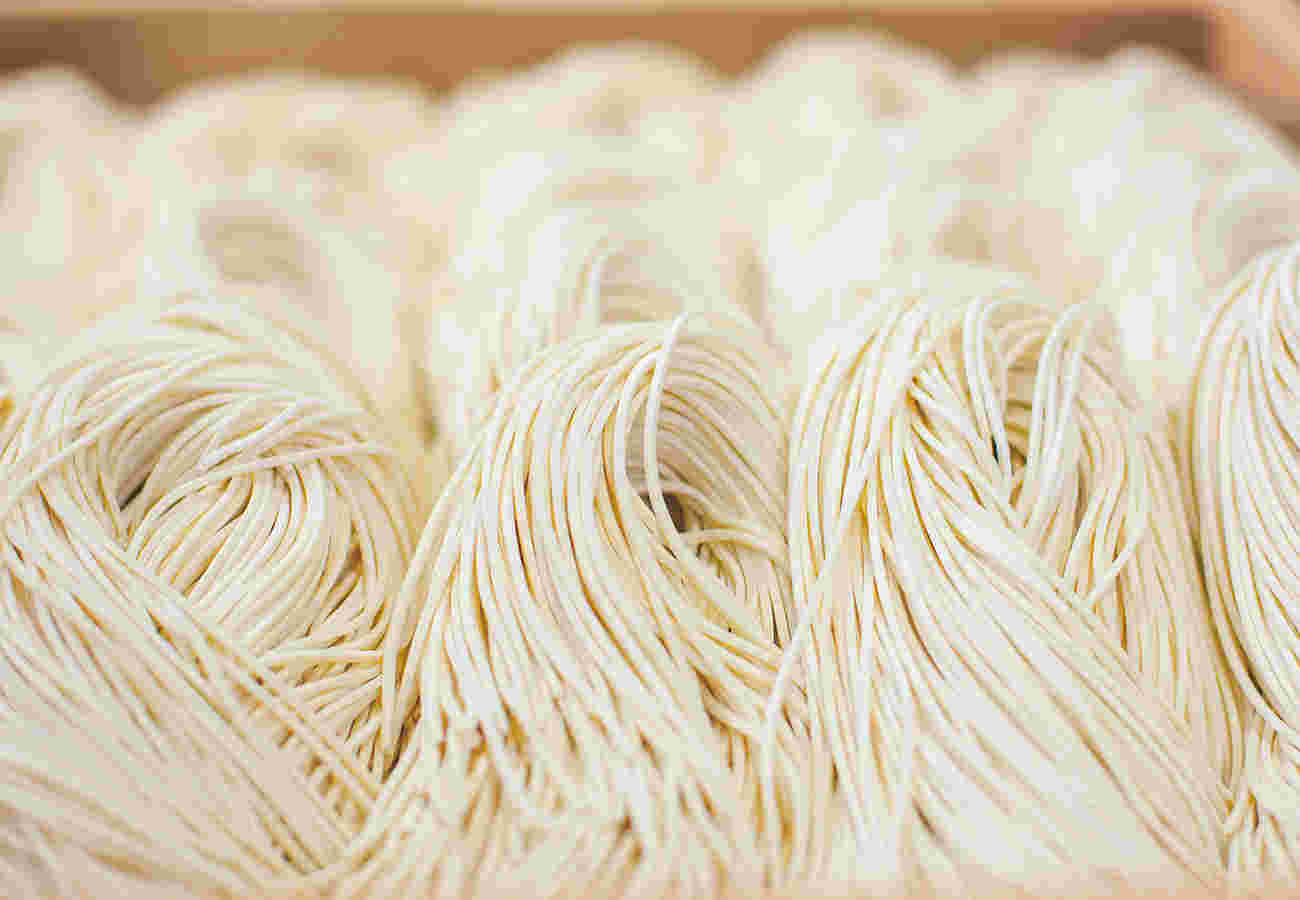 自家製細麺