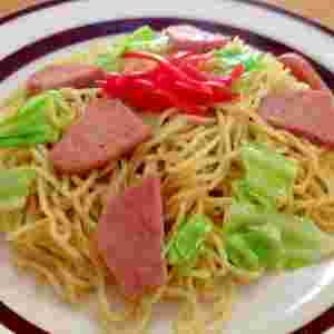 スパムの塩焼きそば