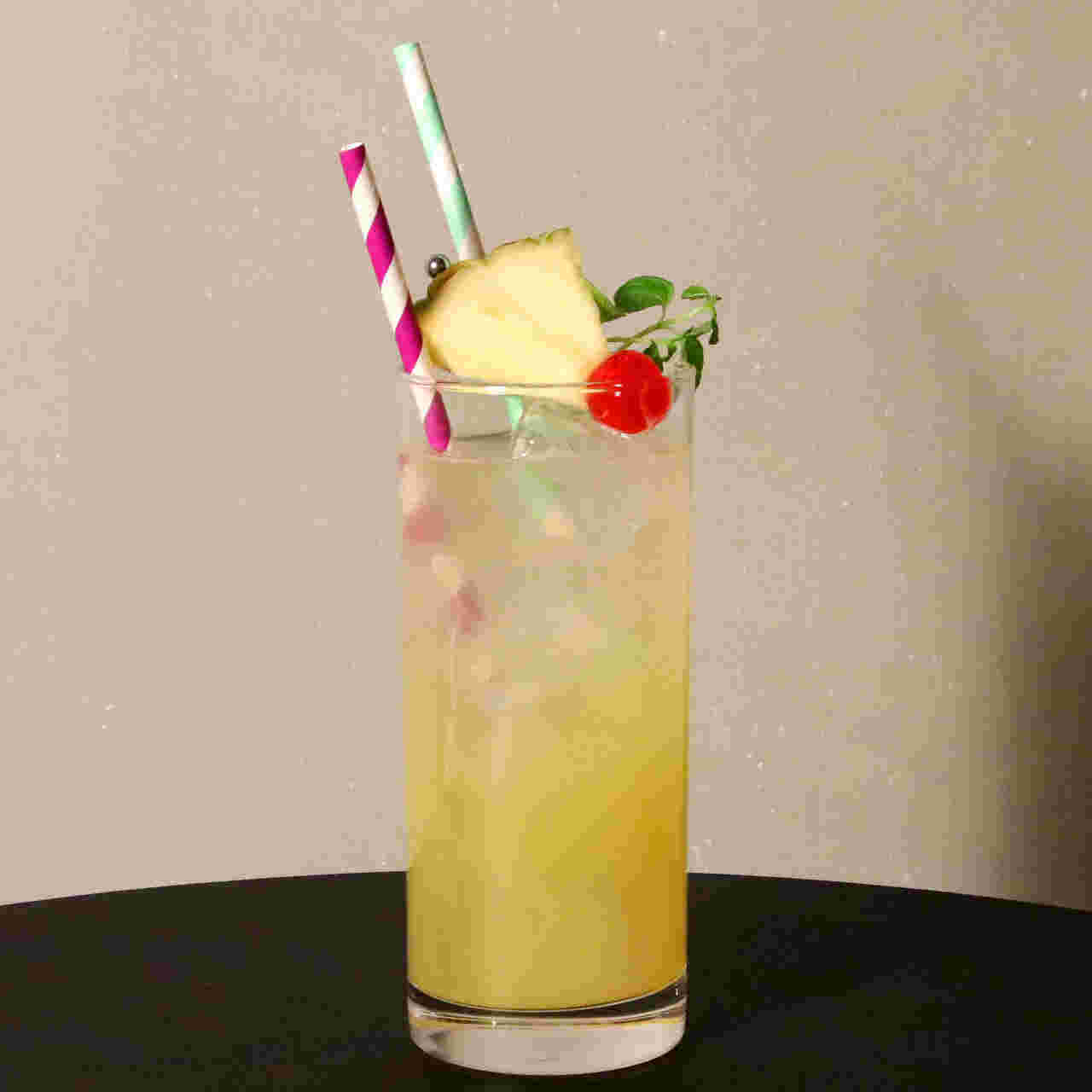 ノンアルコールカクテルのパイナップルクーラー