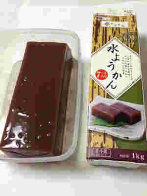 業務スーパーの水ようかんのパッケージと中身