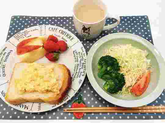 マヨトーストがメインの朝ごはん