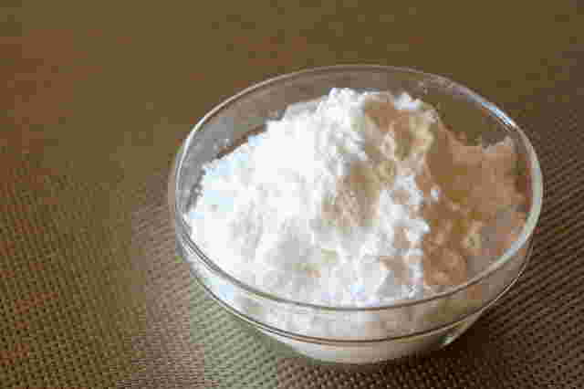 器に山盛りの片栗粉の様子