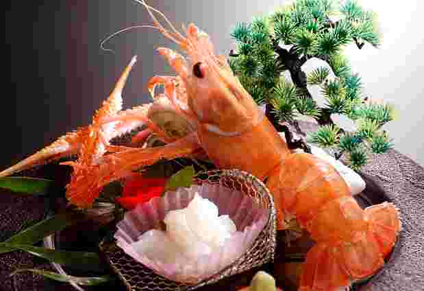 アカザエビの刺身