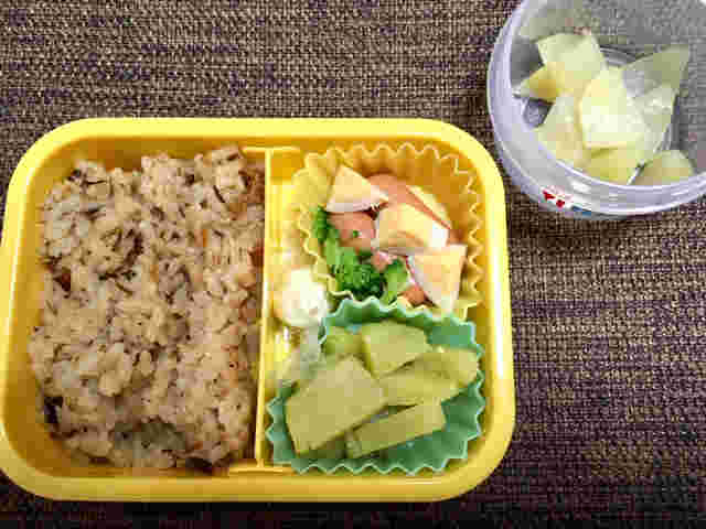炊き込みご飯のお弁当