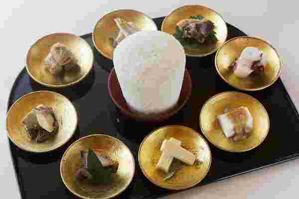 平安時代の貴族が食べていたものを再現したお膳