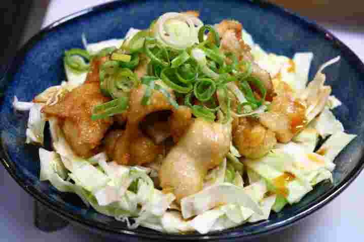 鶏軟骨とキャベツの炒め物画像