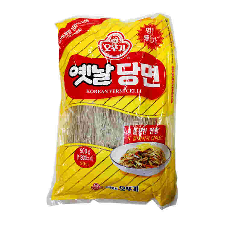 韓国産の袋に入った乾麺