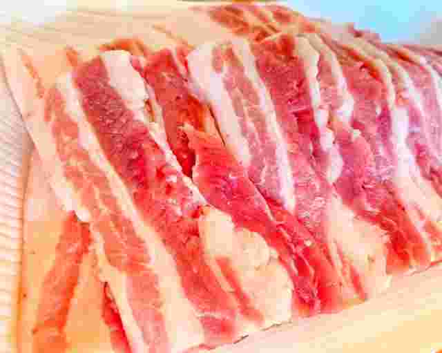 豚バラ肉の薄切り