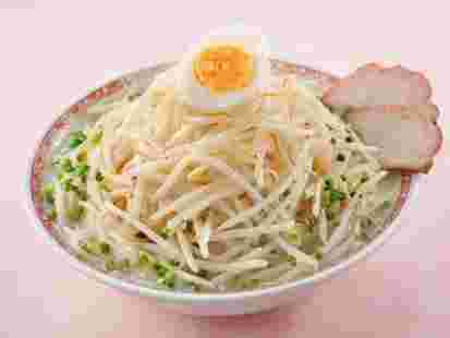 もやしがたっぷり入ったラーメン