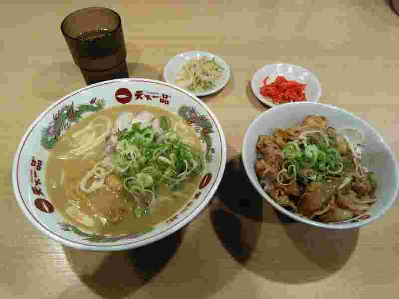 こってりラーメン 焼肉丼セット