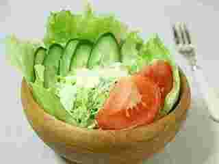 生野菜のサラダ