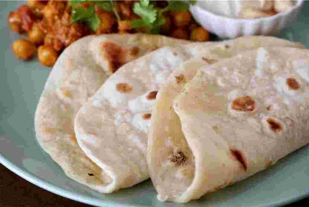 強力粉で作るインドのチャパティ（薄焼きパン）