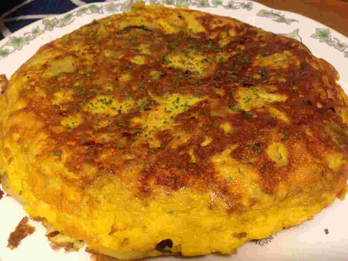 じゃがいもを使用したスパニッシュオムレツ