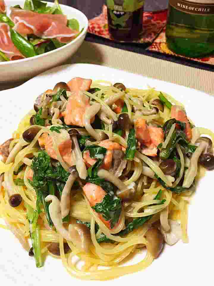 鮭と春菊のクリームパスタ