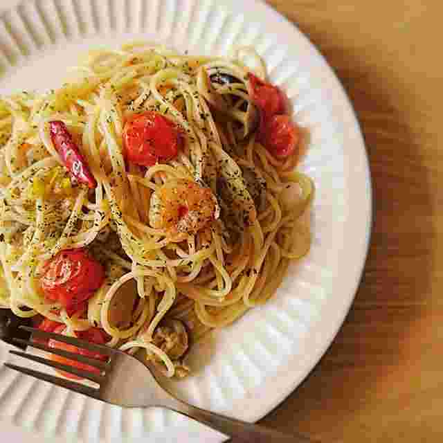 アヒージョオイルを使ったパスタ