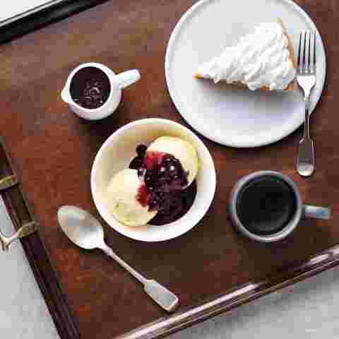 ケーキとアイスのカフェセット