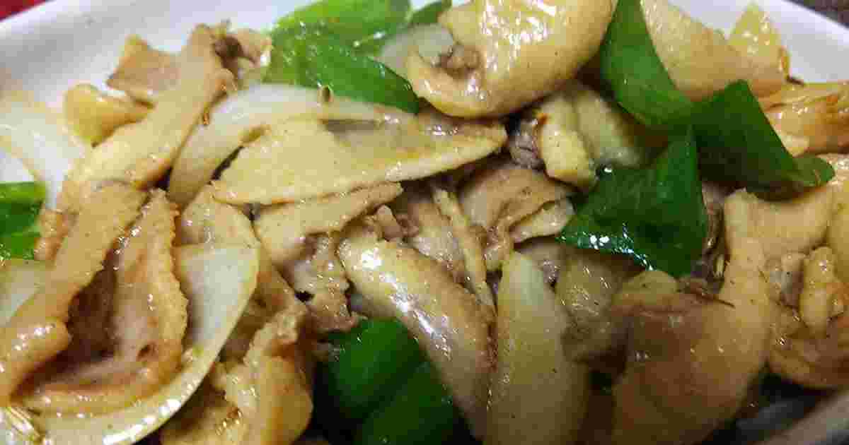 鶏皮とピーマンの炒め物