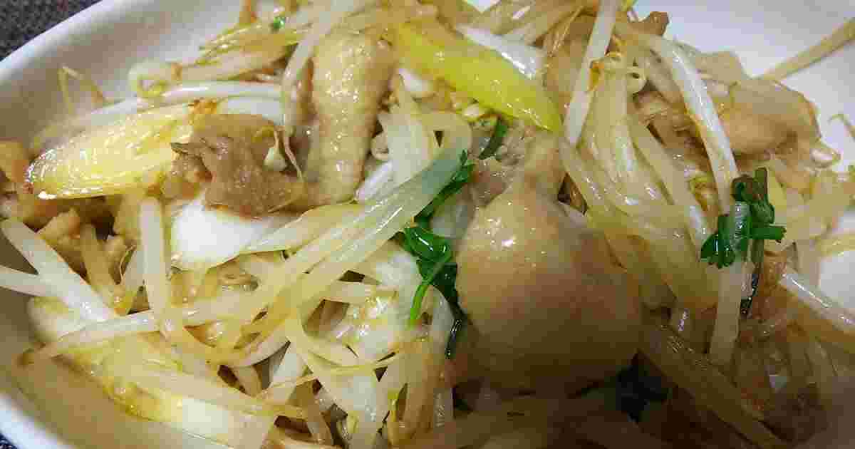 パクチーと鶏皮の炒め物