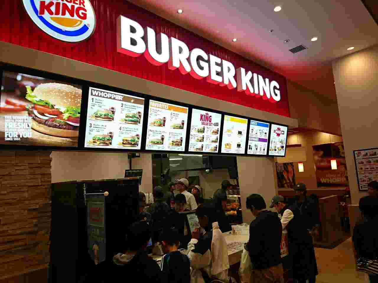 バーガーキングの注文カウンター