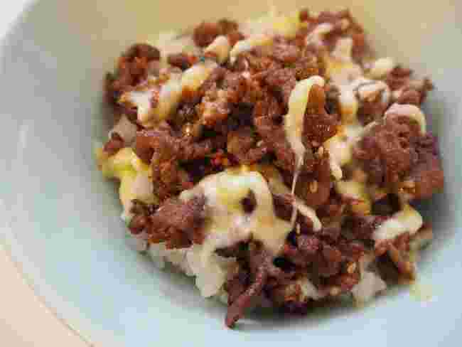 コストコのプルコギビーフとチーズの丼