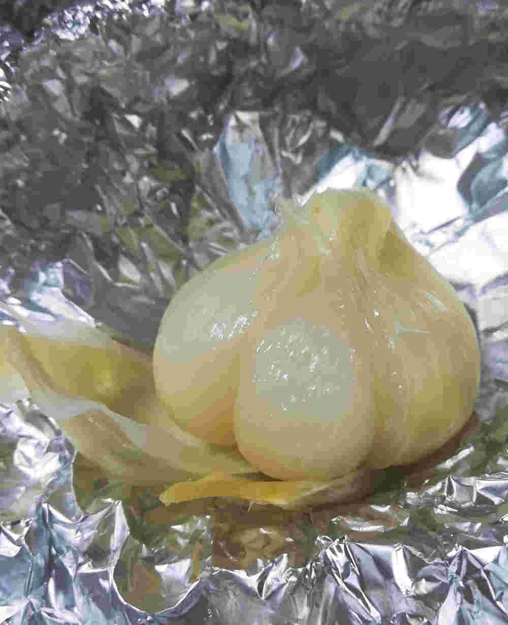 生にんにくの丸ごとホイル焼き