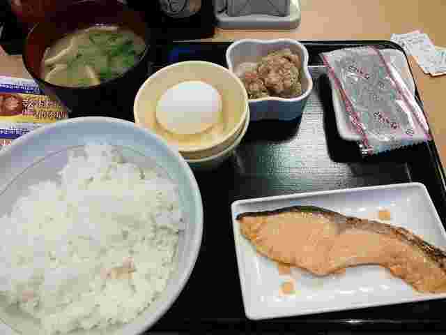 銀鮭朝定食