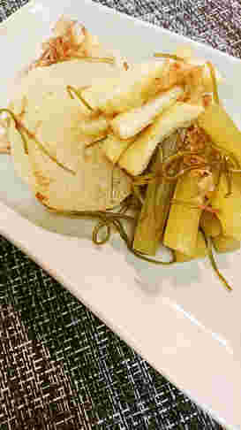 フキと大根の揚げ煮物