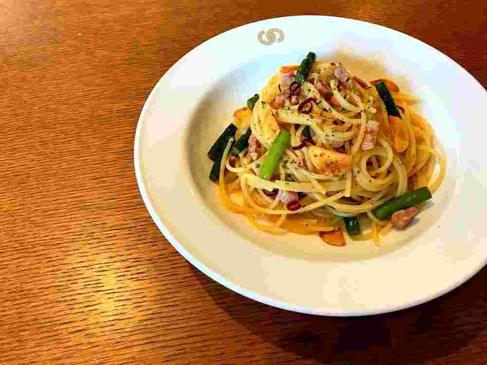 ニンニクの芽とベーコンのパスタ