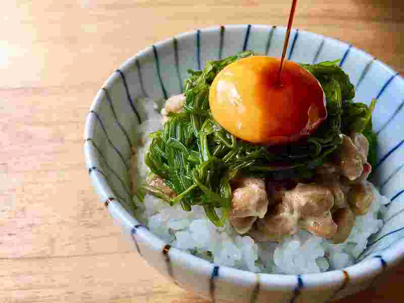 納豆めかぶの卵かけご飯