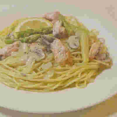 サーモンと塩レモンのクリームパスタ