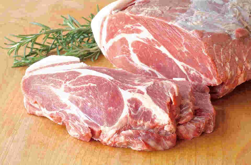 赤身が美味しそうな豚肉の様子