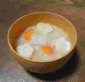かぶ・玉ねぎ・人参・麩のお味噌汁