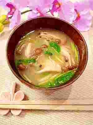梅風味のきのこ汁