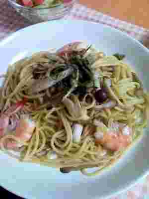 えびときのこのパスタ