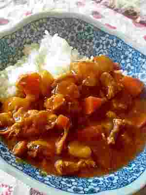 手羽元を使用したカレーの画像
