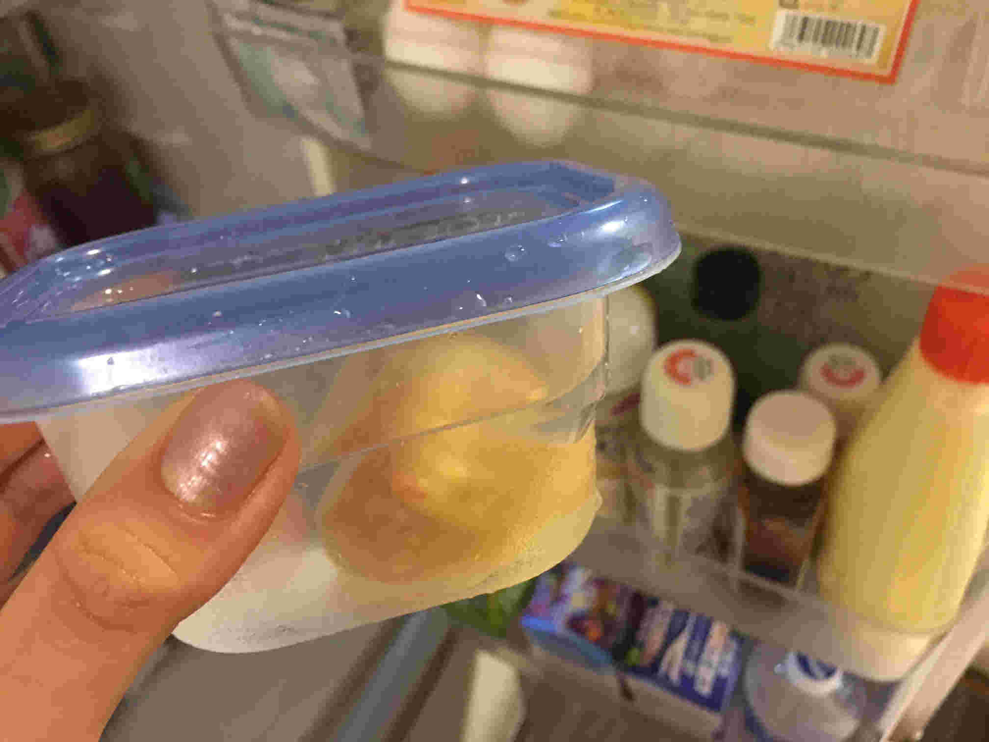水に漬けて生姜を保存
