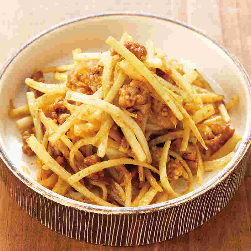 大根の皮のカレーきんぴら