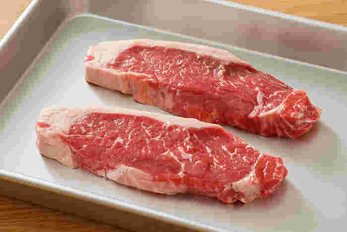 ステーキ用の牛肉2枚