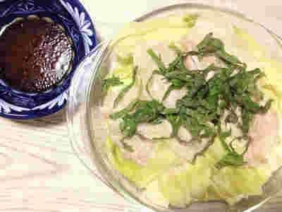 キャベツと豚肉蒸しの画像