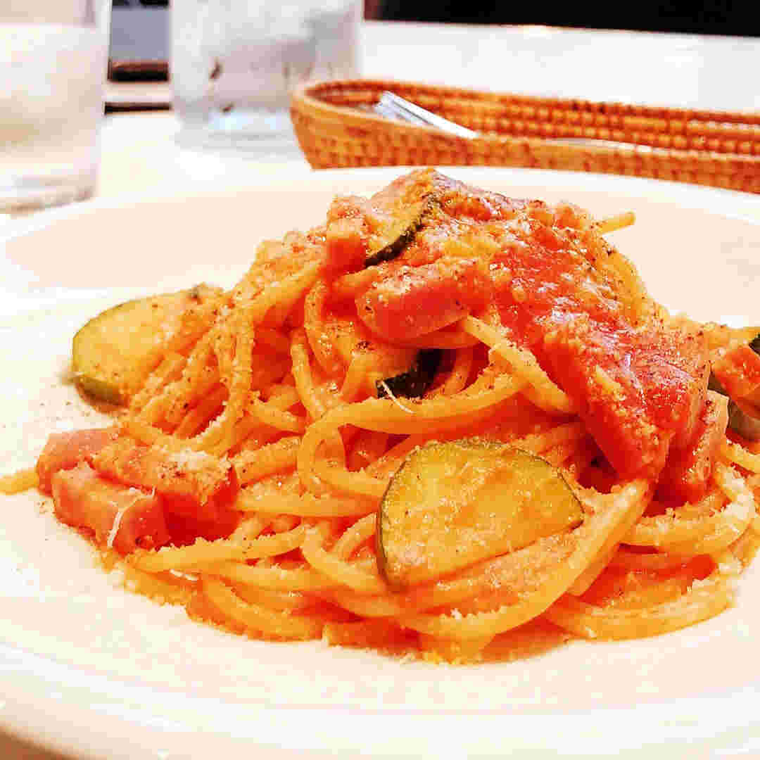 ズッキーニとトマトのパスタ