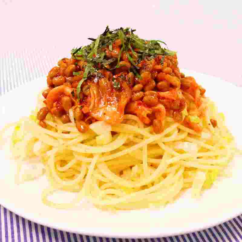 長ネギとキムチの納豆パスタ