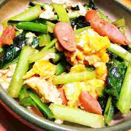 ウインナーと小松菜の卵炒りマヨ醤油炒め
