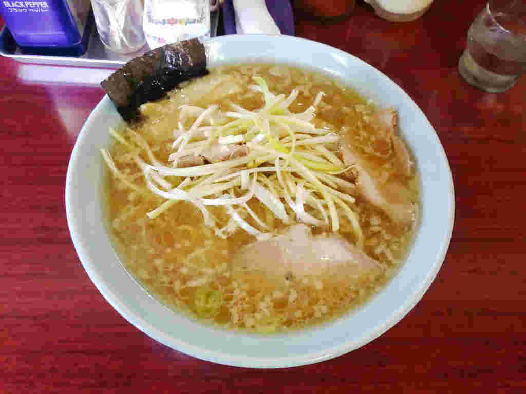 ネギたっぷりのラーメン