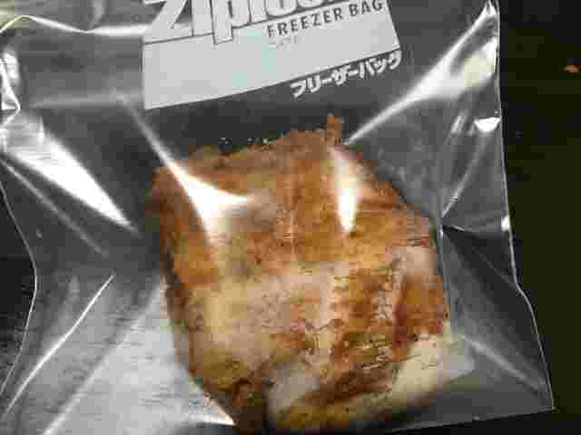 ジップロックに入れられたチキン
