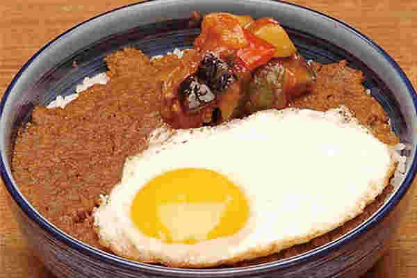 もうやんカレーの「ドライカレー」