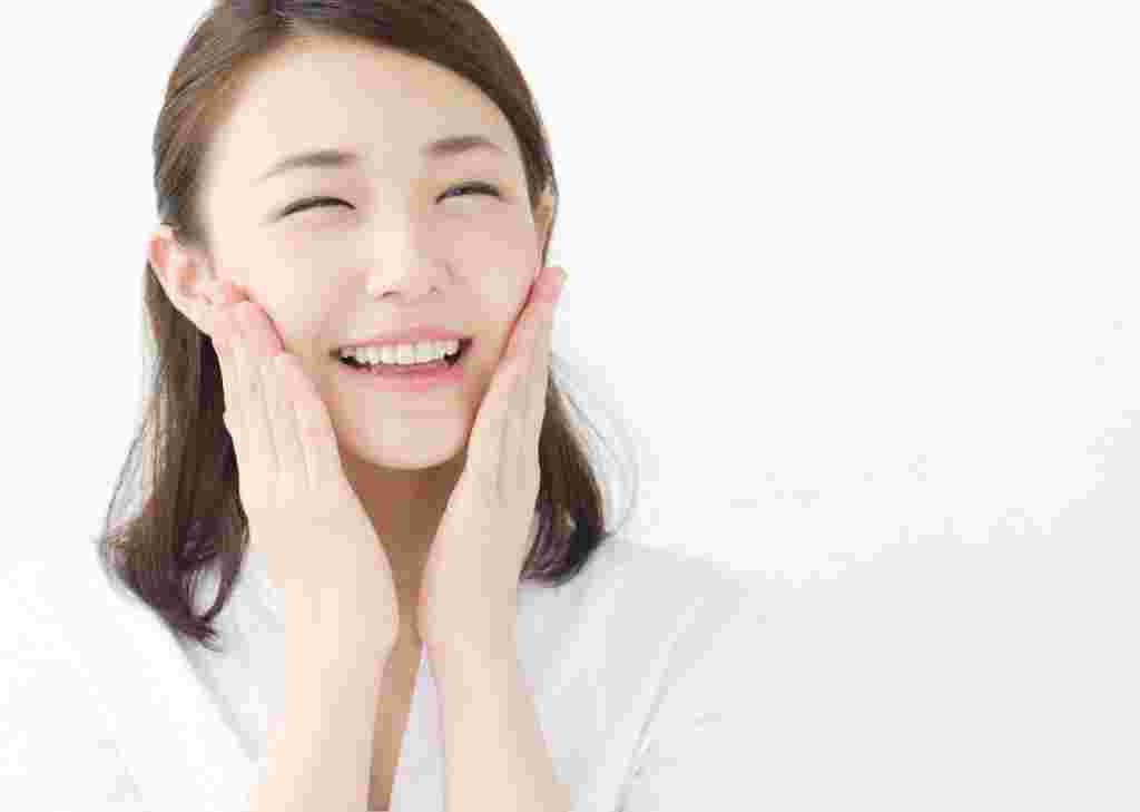 美白の女性のイメージ