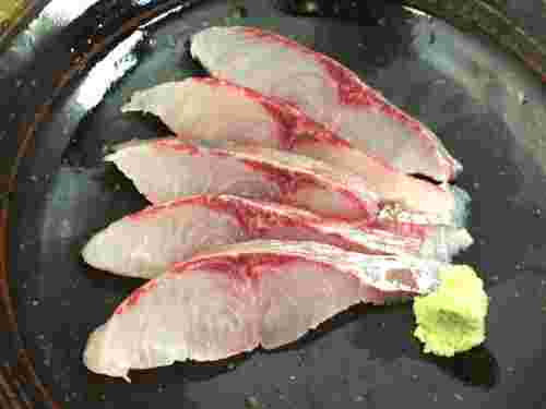 ボラの刺身